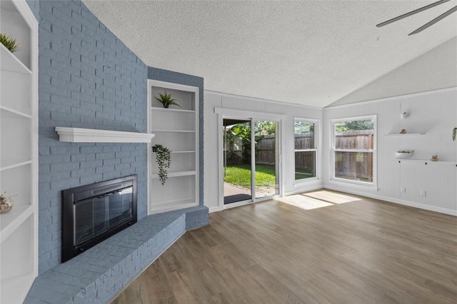 15803 Echo Hill Drive, Houston, TX 77059