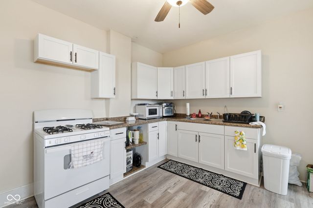 1821-1823 Grand Avenue, New Castle, IN 47362