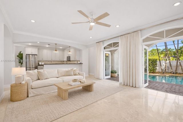 821 SE 2nd Court, Fort Lauderdale, FL 33301