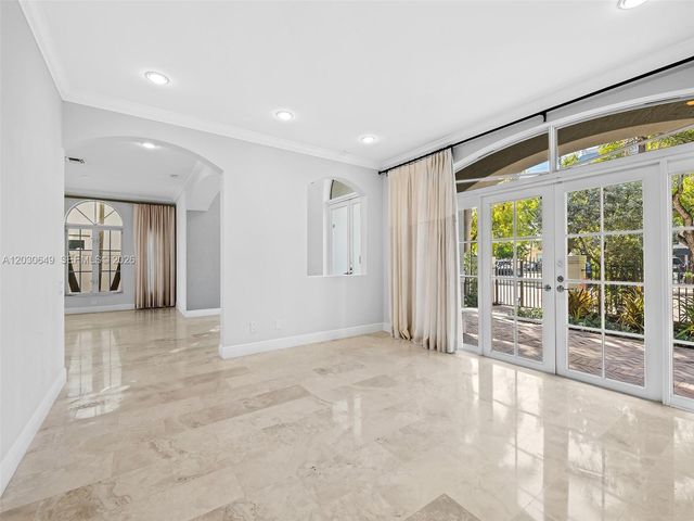 821 SE 2nd Court, Fort Lauderdale, FL 33301