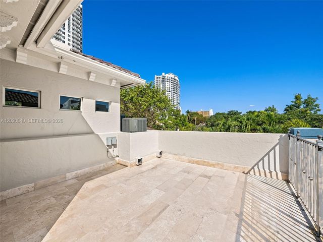 821 SE 2nd Court, Fort Lauderdale, FL 33301
