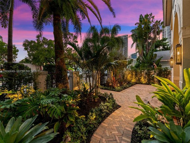 821 SE 2nd Court, Fort Lauderdale, FL 33301