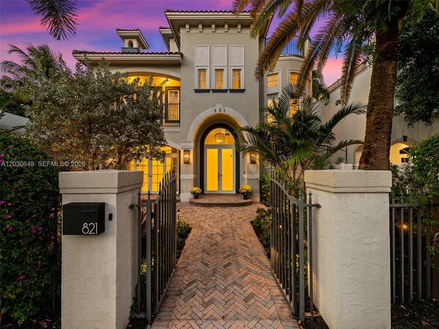 821 SE 2nd Court, Fort Lauderdale, FL 33301