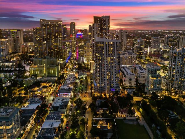 821 SE 2nd Court, Fort Lauderdale, FL 33301