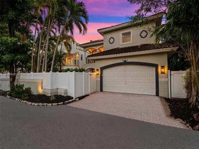 821 SE 2nd Court, Fort Lauderdale, FL 33301
