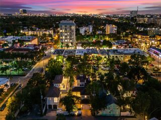 821 SE 2nd Court, Fort Lauderdale, FL 33301