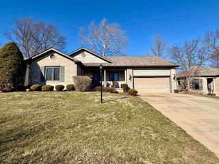 240 Pinkerton Court, Marion, IN 46952