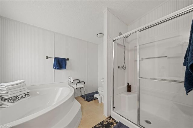 919 Manatee RD, Naples, FL 34114