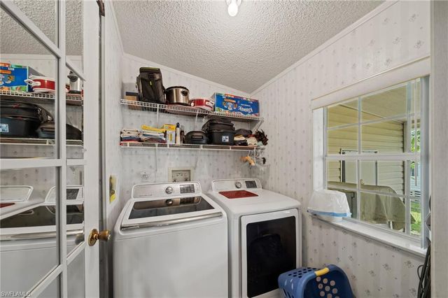 919 Manatee RD, Naples, FL 34114