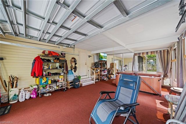 919 Manatee RD, Naples, FL 34114