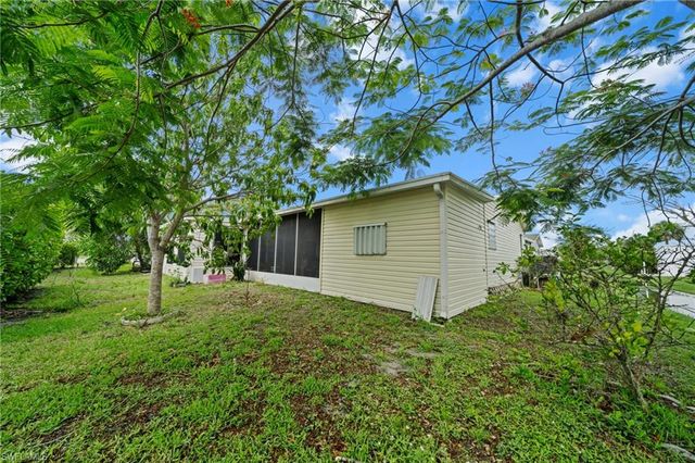 919 Manatee RD, Naples, FL 34114