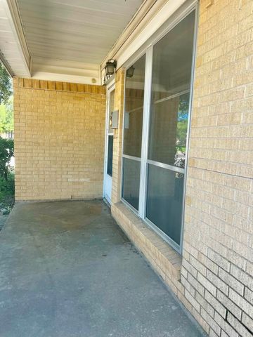 4703 Bedford Drive, Mesquite, TX 75150