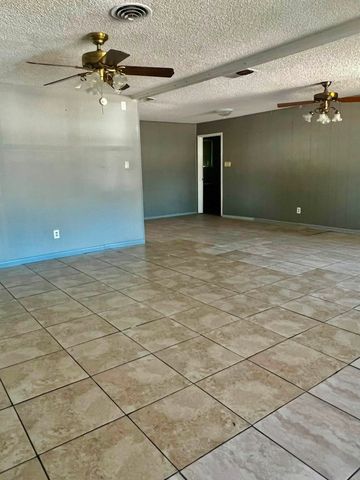 4703 Bedford Drive, Mesquite, TX 75150