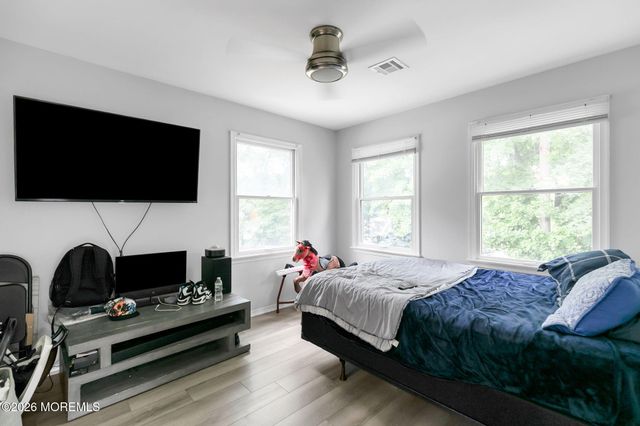 312 Thompson Avenue, North Middletown, NJ 07748