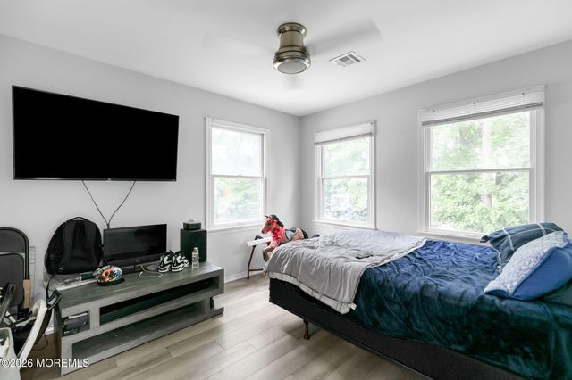 312 Thompson Avenue, North Middletown, NJ 07748