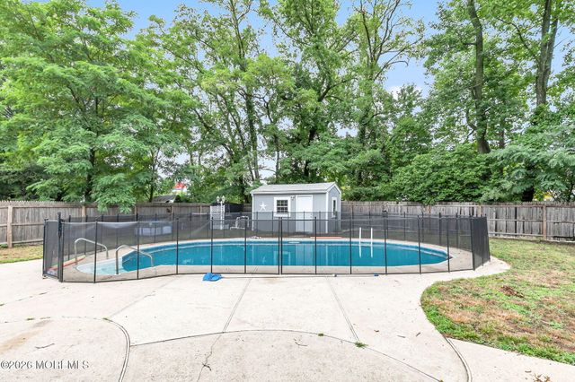 312 Thompson Avenue, North Middletown, NJ 07748