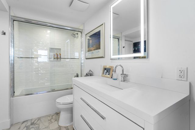 336 Golfview Road Ph 12, North Palm Beach, FL 33408