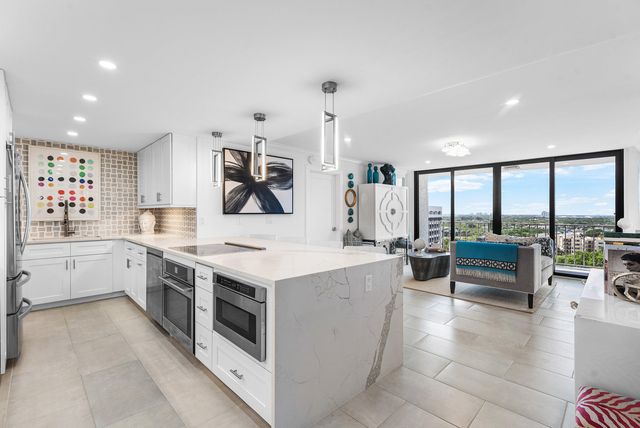 336 Golfview Road Ph 12, North Palm Beach, FL 33408