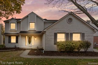 7012 Foxcreek Drive, Canton, MI 48187