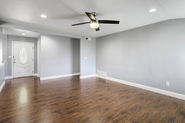 7362 Tilden Way, Sacramento, CA 95822