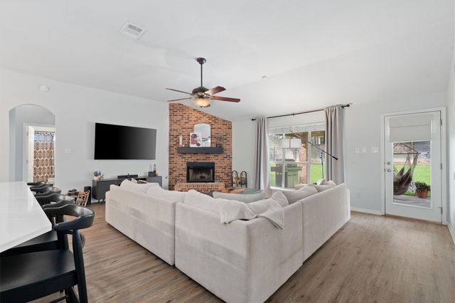 1303 Sweet William LN, Pflugerville, TX 78660