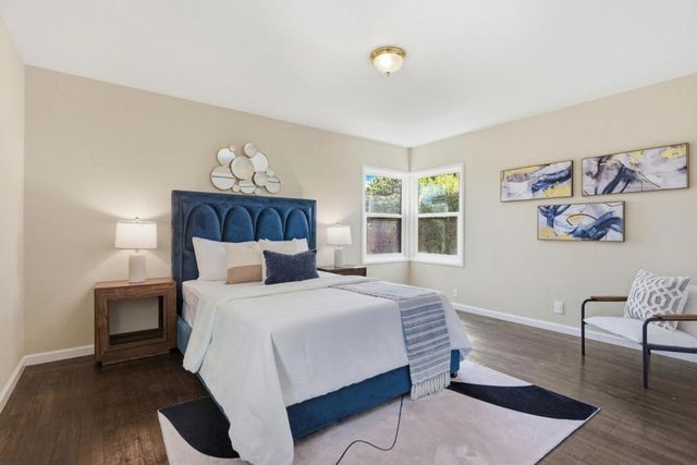 1753 Alameda de las Pulgas, San Carlos, CA 94070