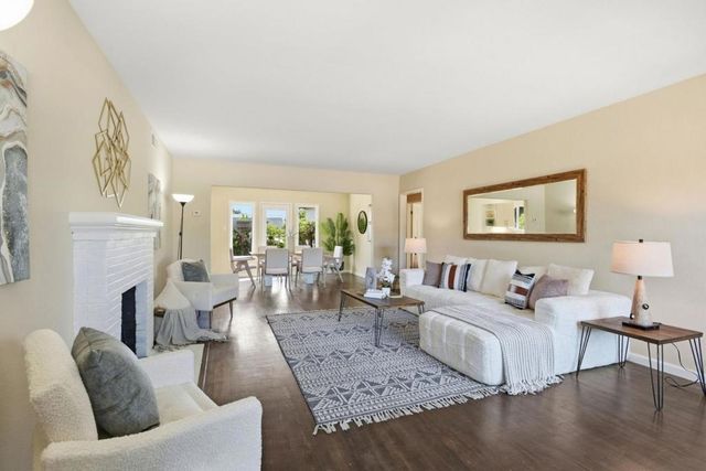 1753 Alameda de las Pulgas, San Carlos, CA 94070