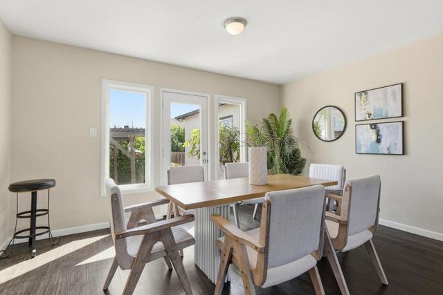 1753 Alameda de las Pulgas, San Carlos, CA 94070