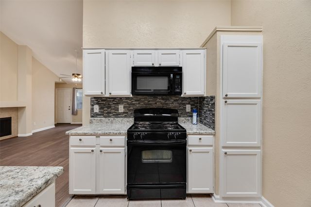 9640 Kerrville Street, Dallas, TX 75227