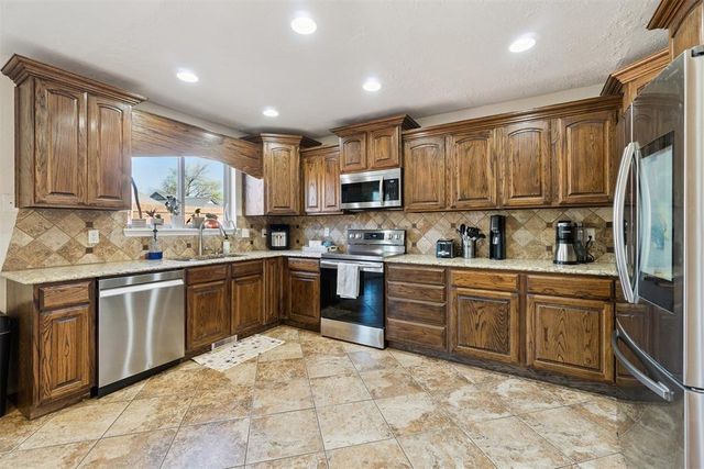 3806 Cedarbrook Court, Norman, OK 73072