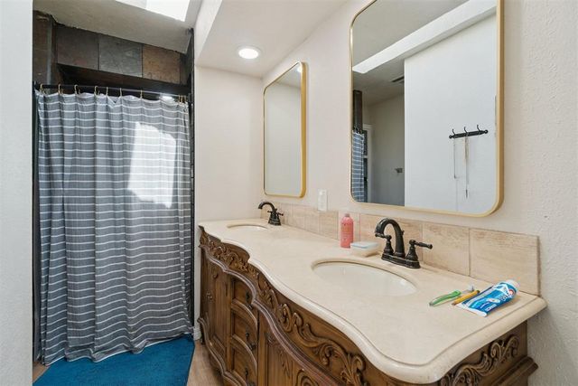 3806 Cedarbrook Court, Norman, OK 73072