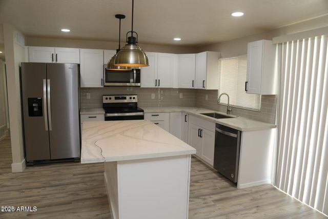 3737 E EUGIE Avenue, Phoenix, AZ 85032