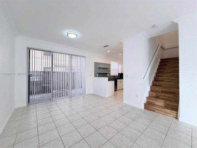 792 NW 170th Ter 792, Pembroke Pines, FL 33028