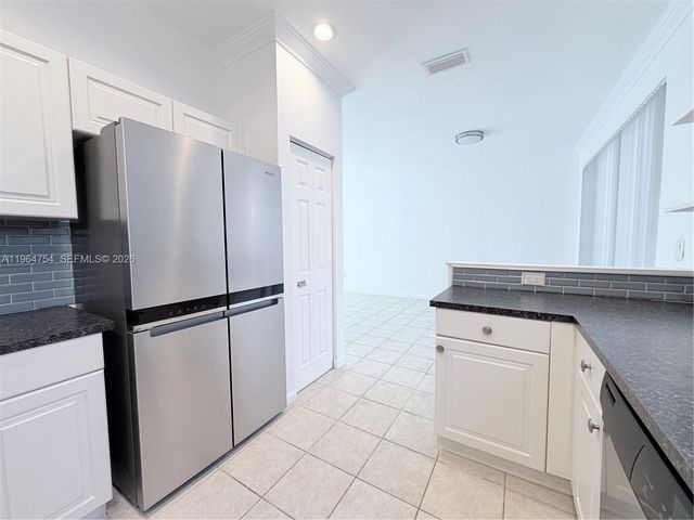 792 NW 170th Ter 792, Pembroke Pines, FL 33028