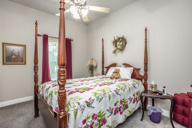 410 3rd Street, Whitesboro, TX 76273
