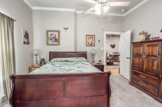 410 3rd Street, Whitesboro, TX 76273