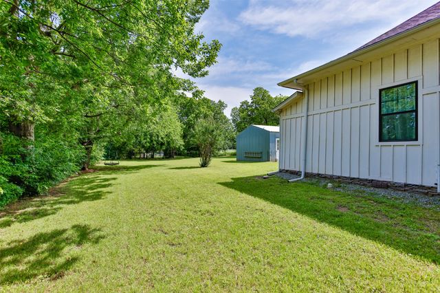 410 3rd Street, Whitesboro, TX 76273
