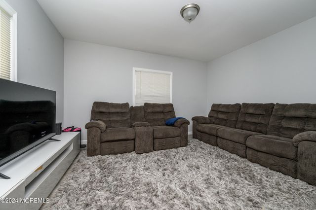 405 Main Street 2, Keansburg, NJ 07734