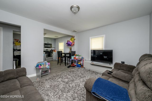 405 Main Street 2, Keansburg, NJ 07734