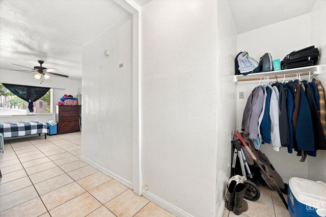 213 8th Street, Bakersfield, CA 93304