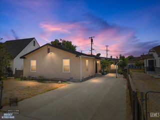 213 8th Street, Bakersfield, CA 93304