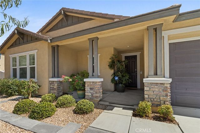 553 Chalakat Court, San Jacinto, CA 92582
