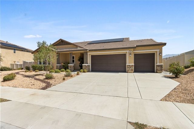 553 Chalakat Court, San Jacinto, CA 92582