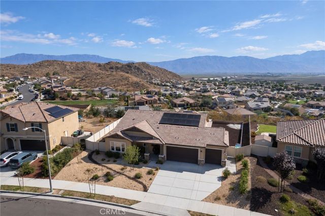 553 Chalakat Court, San Jacinto, CA 92582
