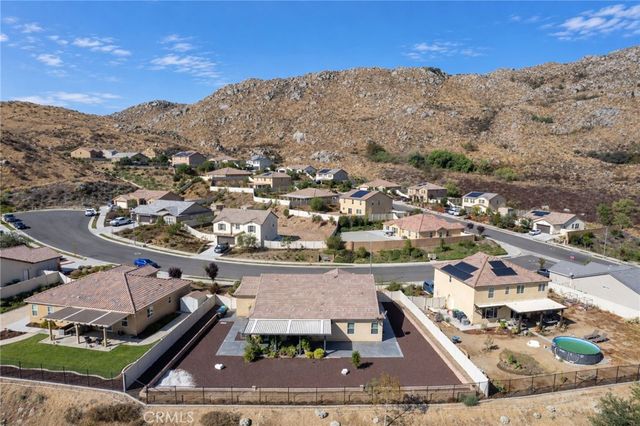 553 Chalakat Court, San Jacinto, CA 92582