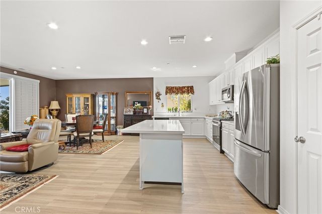 553 Chalakat Court, San Jacinto, CA 92582