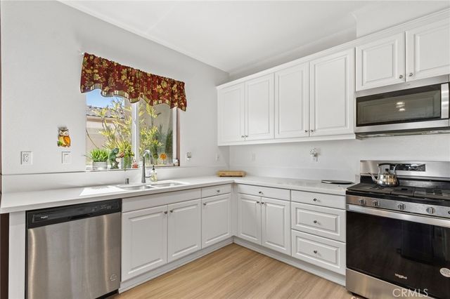 553 Chalakat Court, San Jacinto, CA 92582