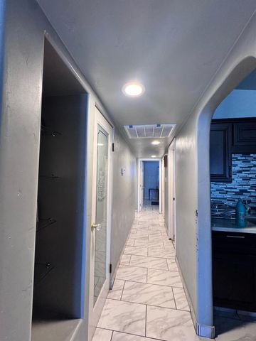 5607 Manmar Way, Sacramento, CA 95823