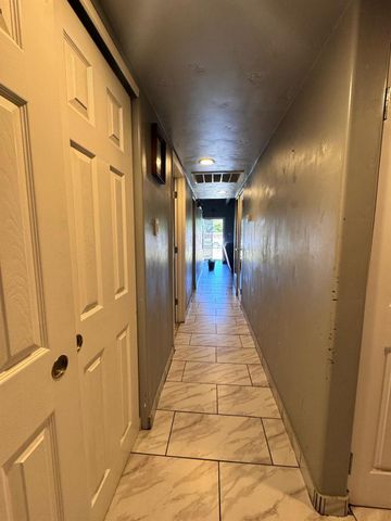 5607 Manmar Way, Sacramento, CA 95823