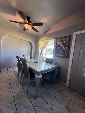 5607 Manmar Way, Sacramento, CA 95823